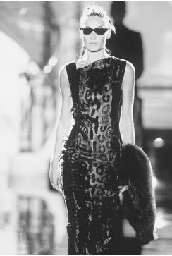 Gianni Versace, fall 1996 haute couture collection: panne velvet and silk crêpe dress. © AP/Wide World Photos.